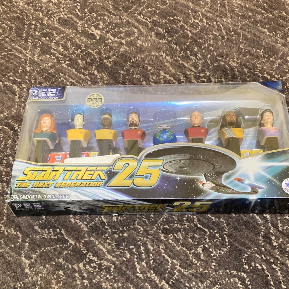 25th anniversary Star Trek pez dispenser kit - Picture 3 of 6